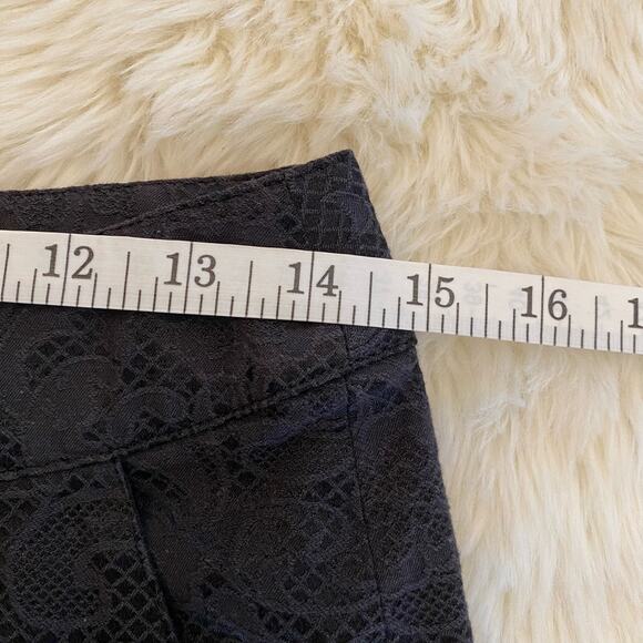 Very J Black Satin Lace Embossed Shorts Medium - Picture 9 of 10